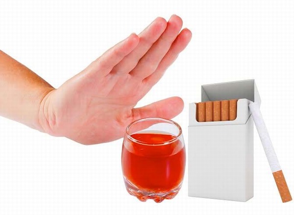 Hạn chế rượu bia và thuốc lá cũng giúp ngăn ngừa nguy cơ mắc ung thư