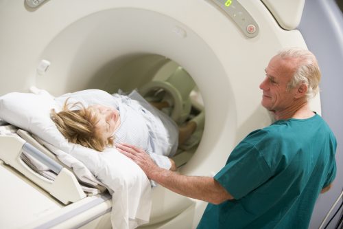 Chụp cộng hưởng từ giá bao nhiêu tiền? Bảng giá chụp MRI mới Chụp cộng hưởng từ giá bao nhiêu tiền? Bảng giá chụp MRI mới