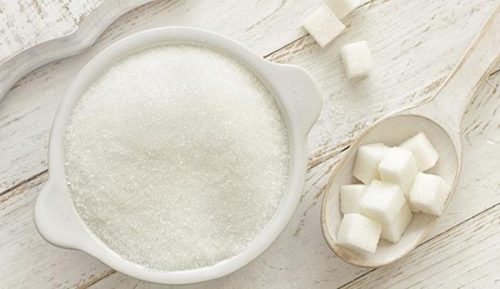 Thức ăn nhiều muối và thực phẩm nhiều đường có tác động gì đến đau bụng kinh?

