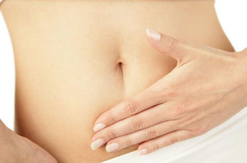 Trà gừng có tác dụng giảm đau bụng trên rốn không?