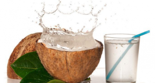 Nước dừa là một loại nước chứa nhiều chất khoáng và các loại vitamin rất tốt cho cơ thể.