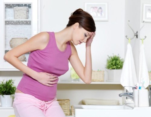Bị đau dạ dày khi mang thai là điều không một thai phụ nào mong muốn gặp phải 