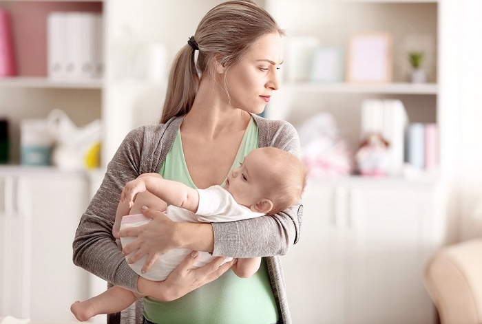 Mất cân bằng nội tiết sau sinh có thể gây nhiều vấn đề về thể chất lẫn tinh thần cho chị em.