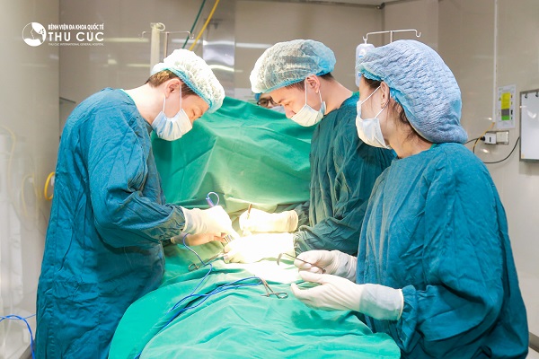Phẫu thuật mổ u xơ tử cung là một trong những phương pháp điều trị quan trọng