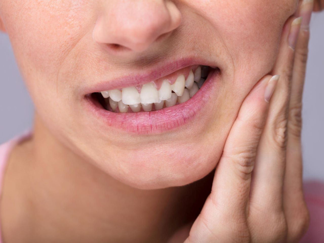 Nhổ răng khôn có đau nhức sau khi quá trình phẫu thuật đã kết thúc?
