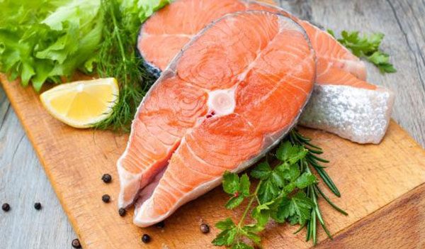 Cá giàu omega – 3, kẽm, vitamin… rất cần thiết cho cơ thể và hoạt động tuyến giáp