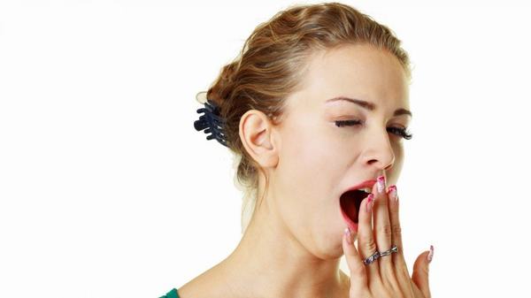 Tắc vòi nhĩ có thể là nguyên nhân gây giảm lượng thông khí từ tai xuống họng và gây đau tai khi ngáp không?
