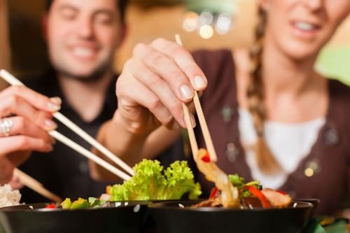 Thói quen ăn uống không khoa học làm tăng nguy cơ mắc ung thư đường tiêu hóa