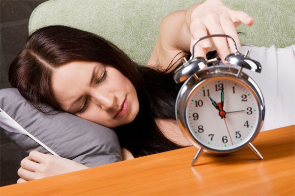 Ngủ đúng giờ, đủ giấc là việc làm cần thiết để duy lá gan khỏe mạnh