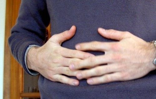 Chướng bụng đầy hơi là một trong những triệu chứng bệnh rối loạn tiêu hóa