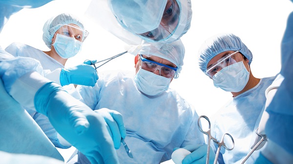 Phẫu thuật là một trong những phương pháp điều trị chính cho bệnh nhân ung thư dương vật