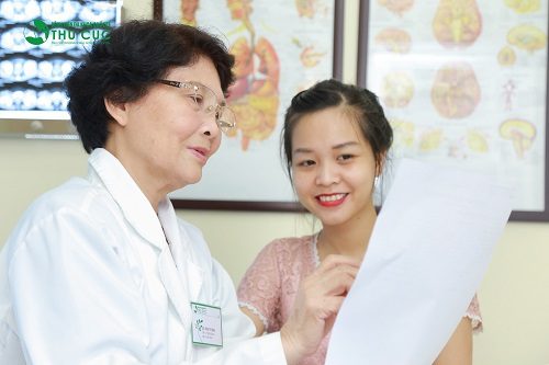 Người bệnh cần đi khám để được xác định rõ nguyên nhân gây bệnh, từ đó có biện pháp điều trị phù hợp