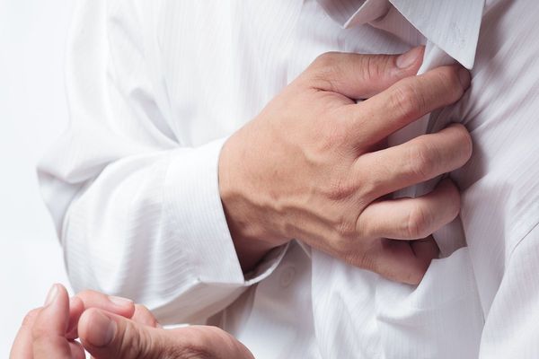 bệnh nhân xạ trị vùng ngực có thể gặp những tác dụng phụ nhất định