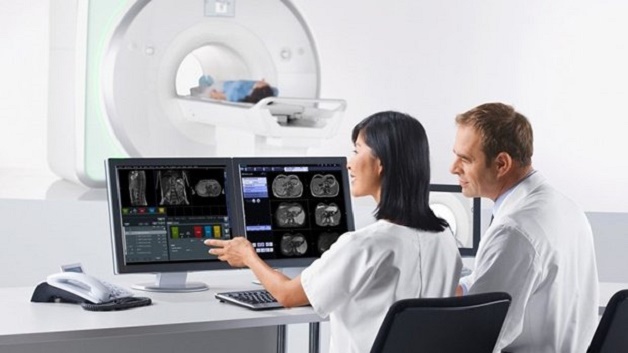 Chụp cộng hưởng từ mạch máu não (MRI não) là phương pháp tiên tiến nhất hiện nay và rất an toàn cho người bệnh