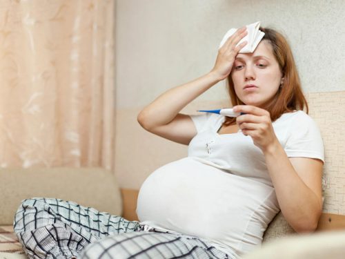Xuất huyết tiêu hóa khi mang thai cần phải được xử trí sớm và đúng cách để tránh những biến chứng nguy hiểm.