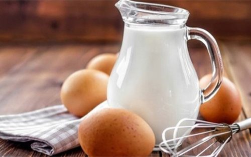 Các loại trứng và sữa giúp trung hòa các axit dịch vị rất tốt cho người bệnh xuất huyết tiêu hóa.
