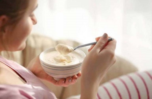 Rối loạn tiêu hóa có nên ăn sữa chua? Thành phần acid lactic và probiotic trong sữa chua được cho là giúp khử hoạt tính các hóa chất gây hại