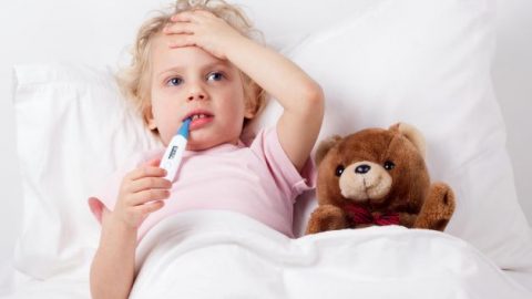 Sốt xuất huyết ở trẻ: Dấu hiệu, phương pháp điều trị và phòng bệnh?