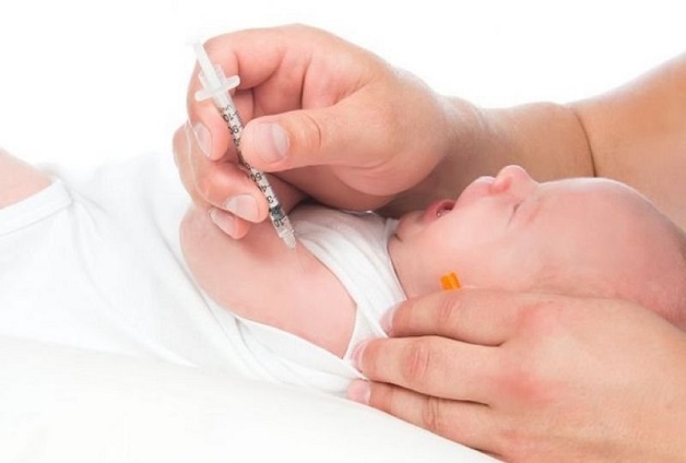 Trẻ cần được tiêm vaccin càng sớm càng tốt trong những tháng đầu đời