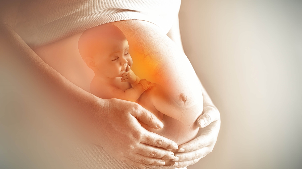 Phương pháp chẩn đoán và phân biệt rỉ nước ối trong thai kỳ?
