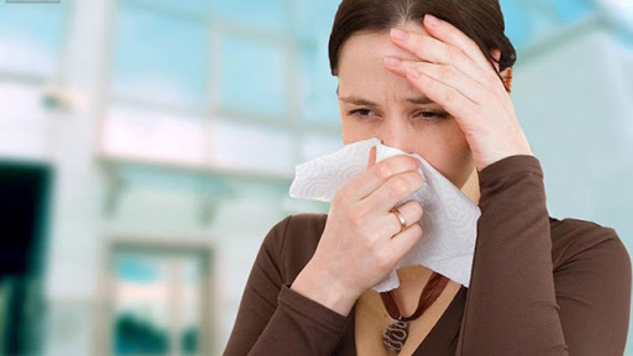 Triệu chứng chính của viêm mũi mãn tính là gì?
