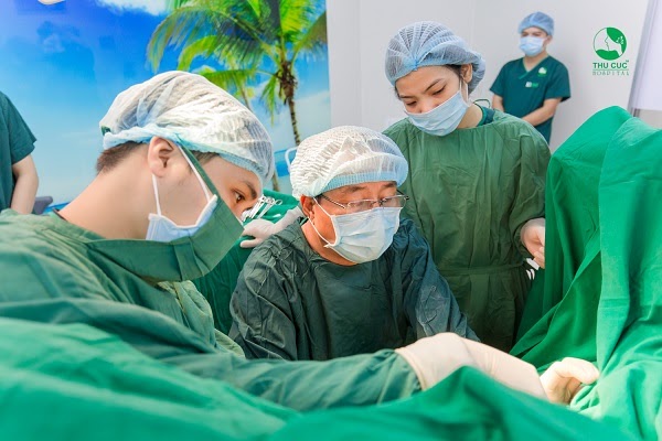 Rò hậu môn phải làm sao - phẫu thuật cắt bỏ