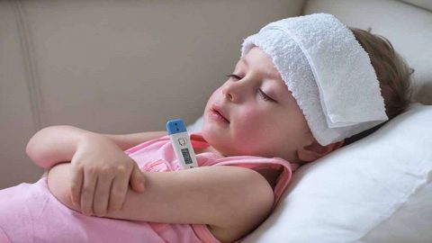 Dấu hiệu nhận biết và cách phòng tránh sốt xuất huyết ở trẻ 1 tuổi