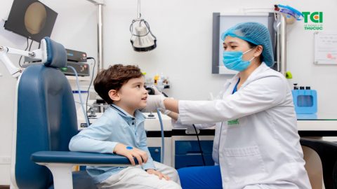Điều trị viêm tai giữa có mủ ở trẻ em như thế nào cho hiệu quả?