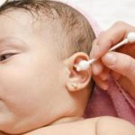 Trẻ sơ sinh bị viêm tai giữa: Nguyên nhân và dấu hiệu nhận biết?