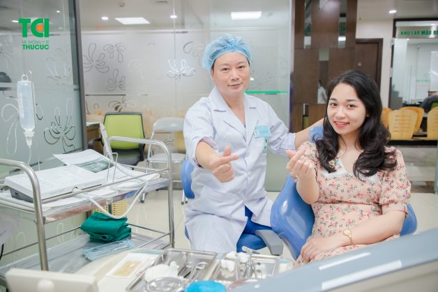 Thực hiện tẩy trắng răng ở Hệ thống Y Tế Thu Cúc TCI giúp đảm bảo an toàn cho sức khỏe người dùng 