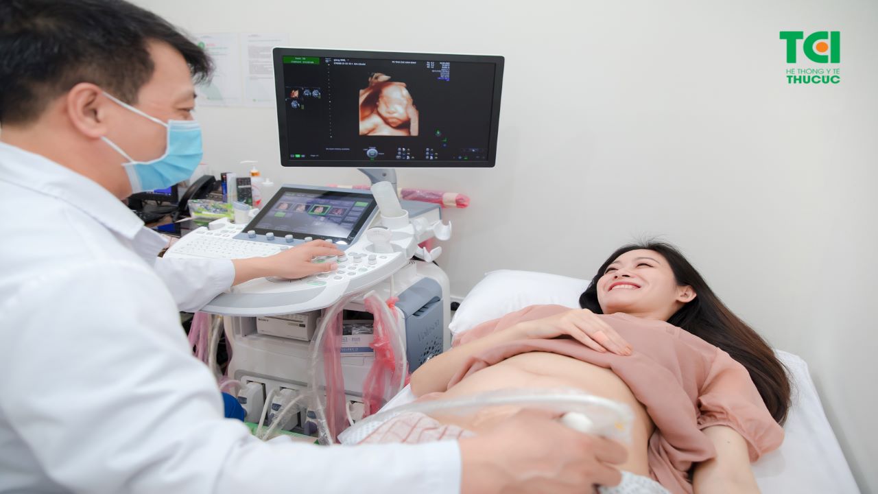  Em bé 13 tuần trong bụng mẹ phát triển như thế nào?