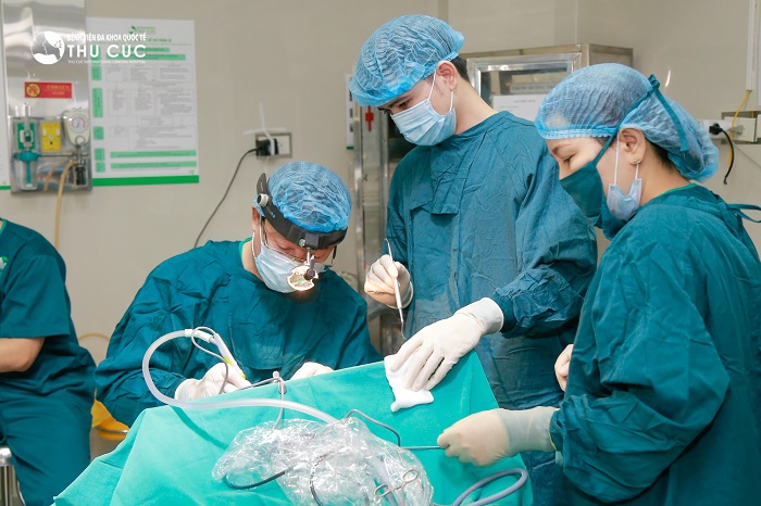 Phẫu thuật cắt amidan bằng dao plasma tại Bệnh viện Thu Cúc
