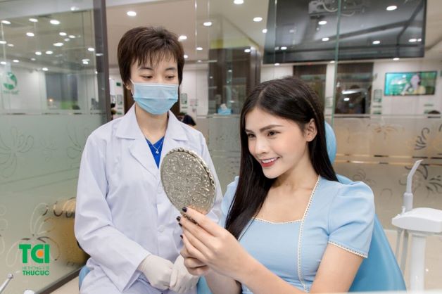 Phương pháp bọc răng bằng sứ Zirconia mang lại kết quả hài lòng cho khách hàng