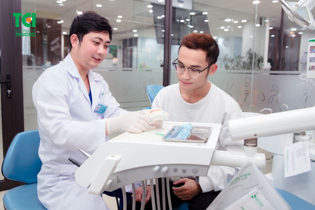 Với những bệnh nhân có tình trạng răng sâu nặng có thể thực hiện bọc sứ chất liệu Cercon HT