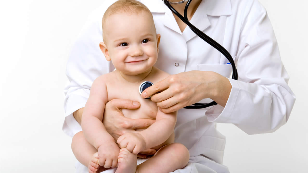 Có những biểu hiện nào cho thấy huyết áp và nhịp tim của trẻ em không bình thường?