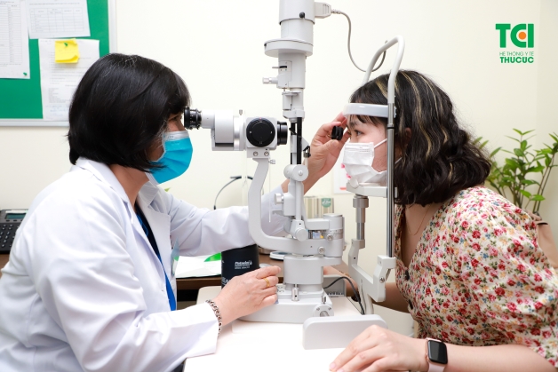 Đối những trường hợp tắc lệ đạo sau khi người bệnh bị chấn thương, bác sĩ thông thường sẽ theo dõi mắt trong vài tháng đầu sau đó mới cân nhắc đến vấn đề phẫu thuật 