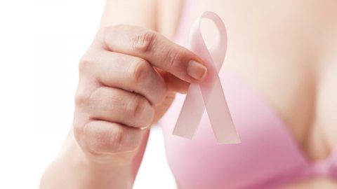 Làm thế nào để phát hiện ung thư vú sớm nhất có thể?