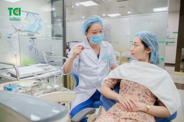 Quy trình niềng răng tại cơ sở nha khoa uy tín được thực hiện bởi bác sĩ có chuyên môn cao