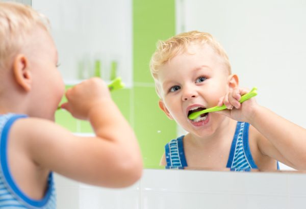 Chăm sóc răng miệng đúng cách có vai trò quan trọng trong việc giúp trẻ sở hữu hàm răng chắc khỏe, đều đặn, trắng sáng.