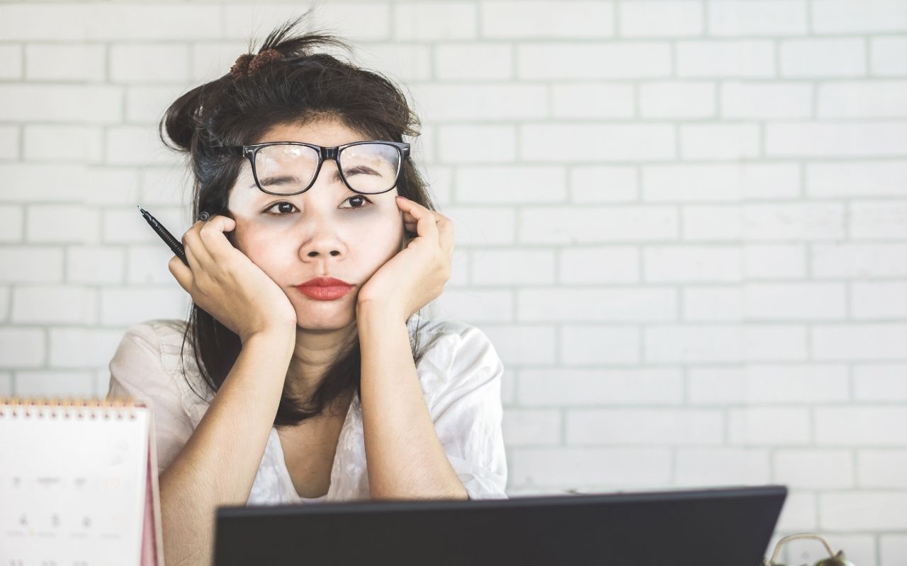 Mất ngủ mắt thâm quầng có phương pháp điều trị nào hiệu quả không?