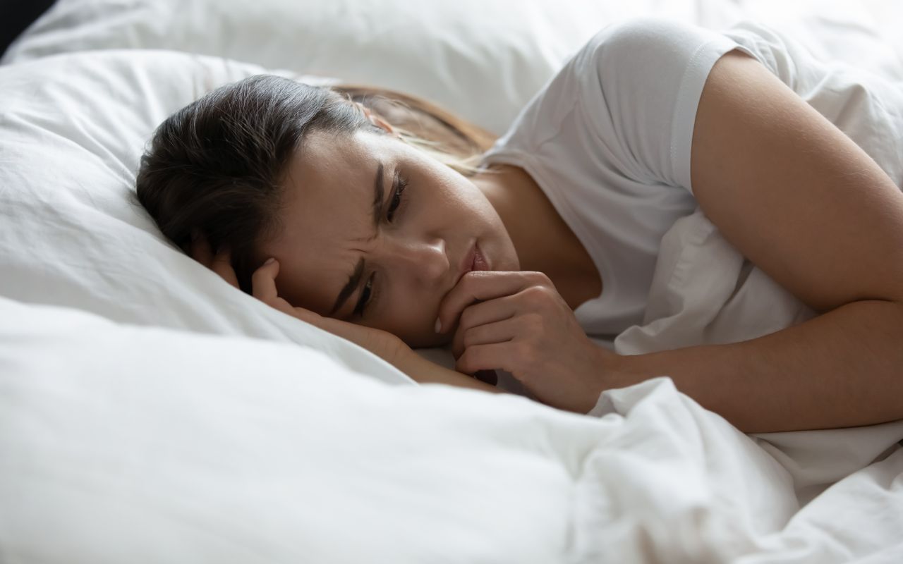 Mất ngủ ngủ không sâu giấc có thể là biểu hiện của bệnh gì?