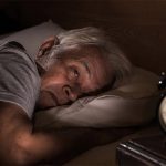 Bệnh mất ngủ ở người già: Nguyên nhân và cách khắc phục