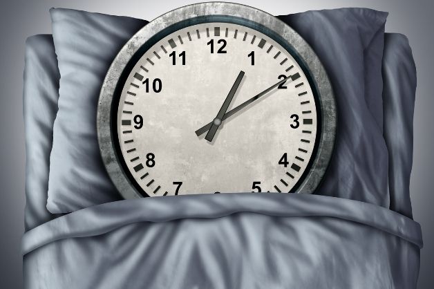 Thiết lập thói quen ngủ đúng giờ, đủ giấc để cải thiện mất ngủ