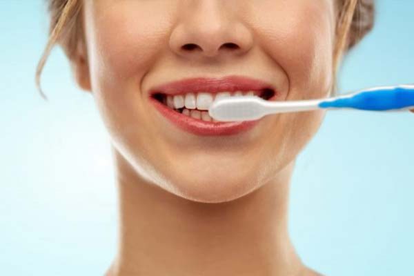 Chăm sóc răng sau khi nhổ răng khôn để vết thương nhanh hồi phục
