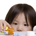 Sử dụng thuốc kháng sinh cho trẻ em sao cho đúng?