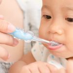 Chăm sóc răng cho bé dưới 1 tuổi đúng cách