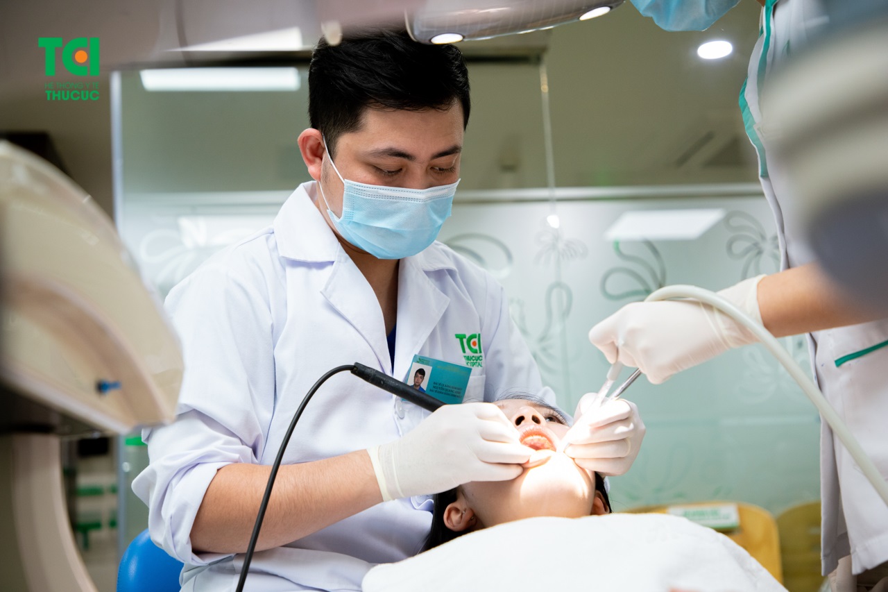 Tác dụng và phương pháp lấy cao răng làm trắng răng 