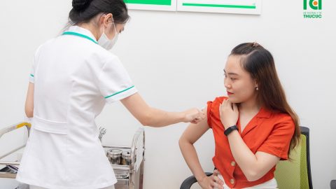 Bị phản ứng sau tiêm vắc xin cúm có nguy hiểm không và cần làm gì?
