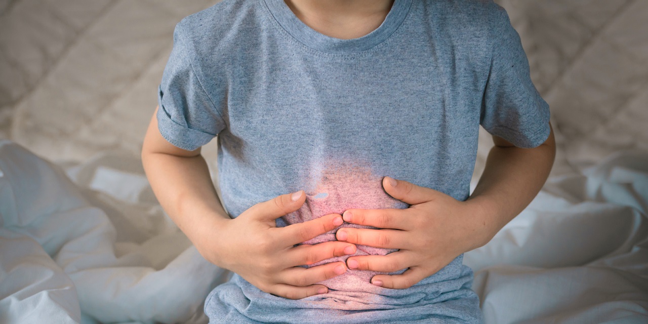 Triệu chứng nào thường đi kèm với đau bụng cồn cào?
