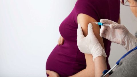 Thông tin quan trọng về tiêm vắc xin cúm cho bà bầu